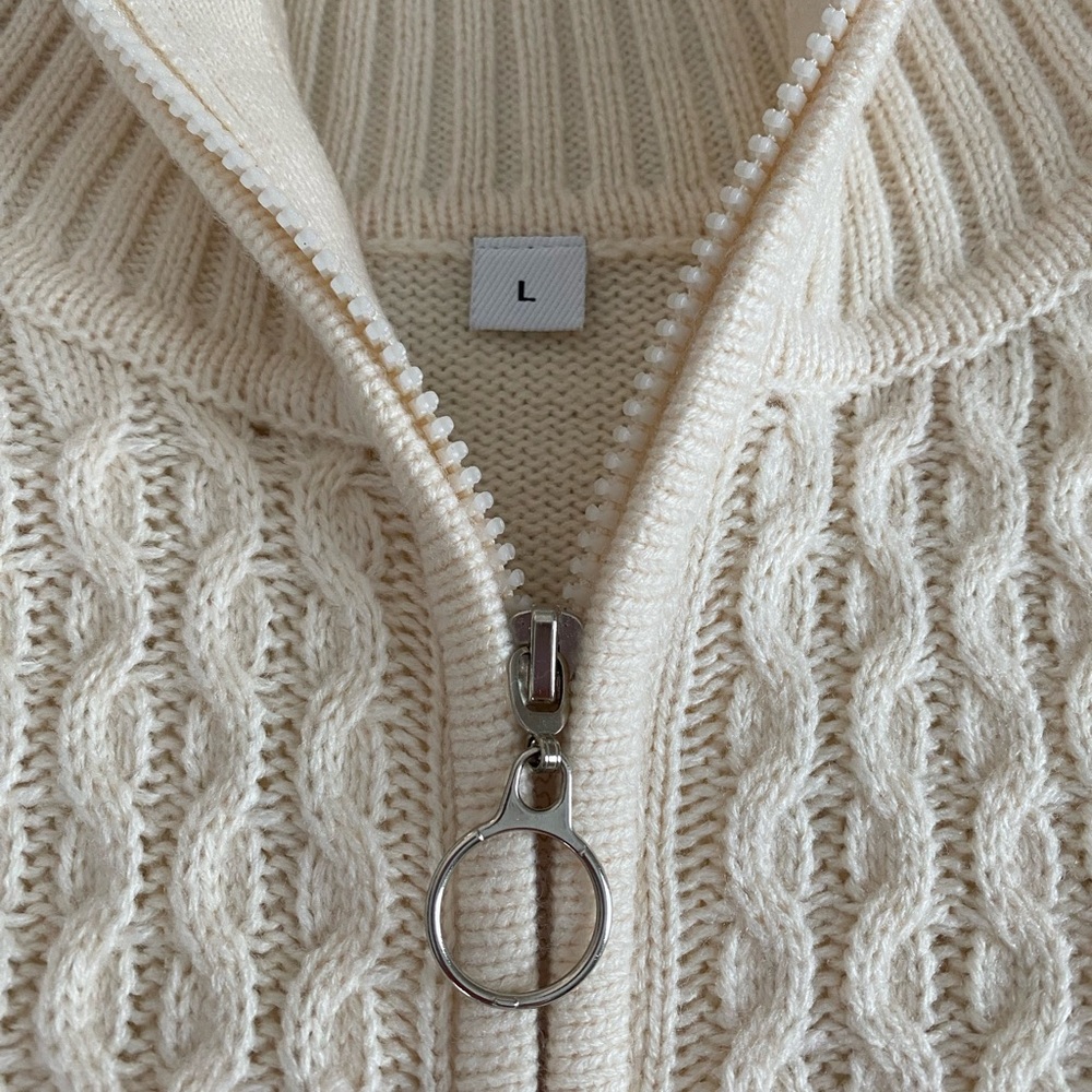 Cream colored zip up cable sweater size lg - Picture 2 of 6